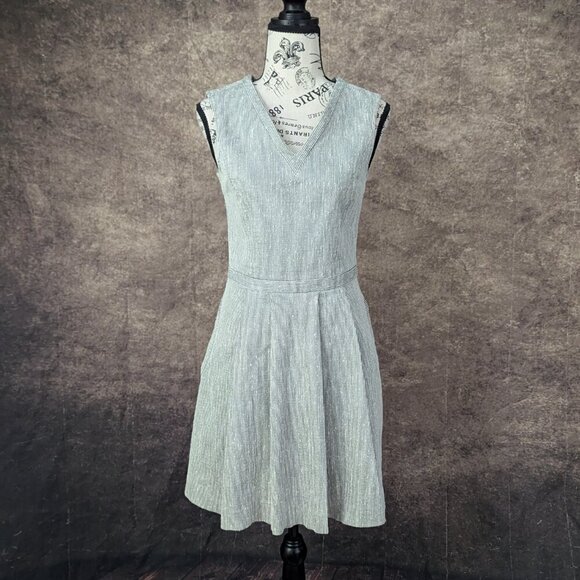 Theory Silk Fit & Flare Sleeveless V Neck Dress Soft Linen Stripe Women's Size 2 - Picture 7 of 8